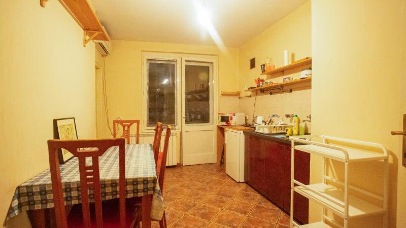 Private Cozy 1 With Shared Kitchen In Appartment, Downtown * Belgrade
